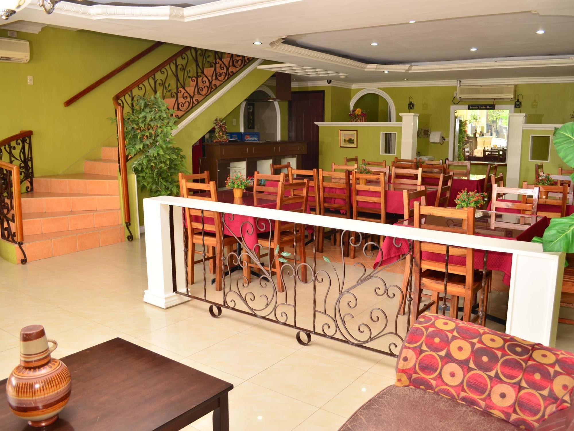 El Portal Inn Tagbilaran Exterior foto